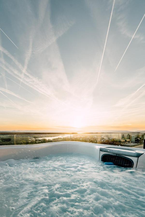 Traumblick Trifft Luxus! Apartman Weitersburg Kültér fotó